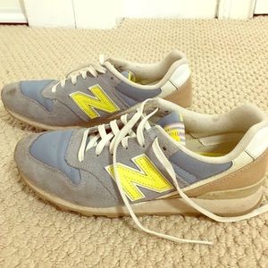 Women’s new balance sneaker size 7.5